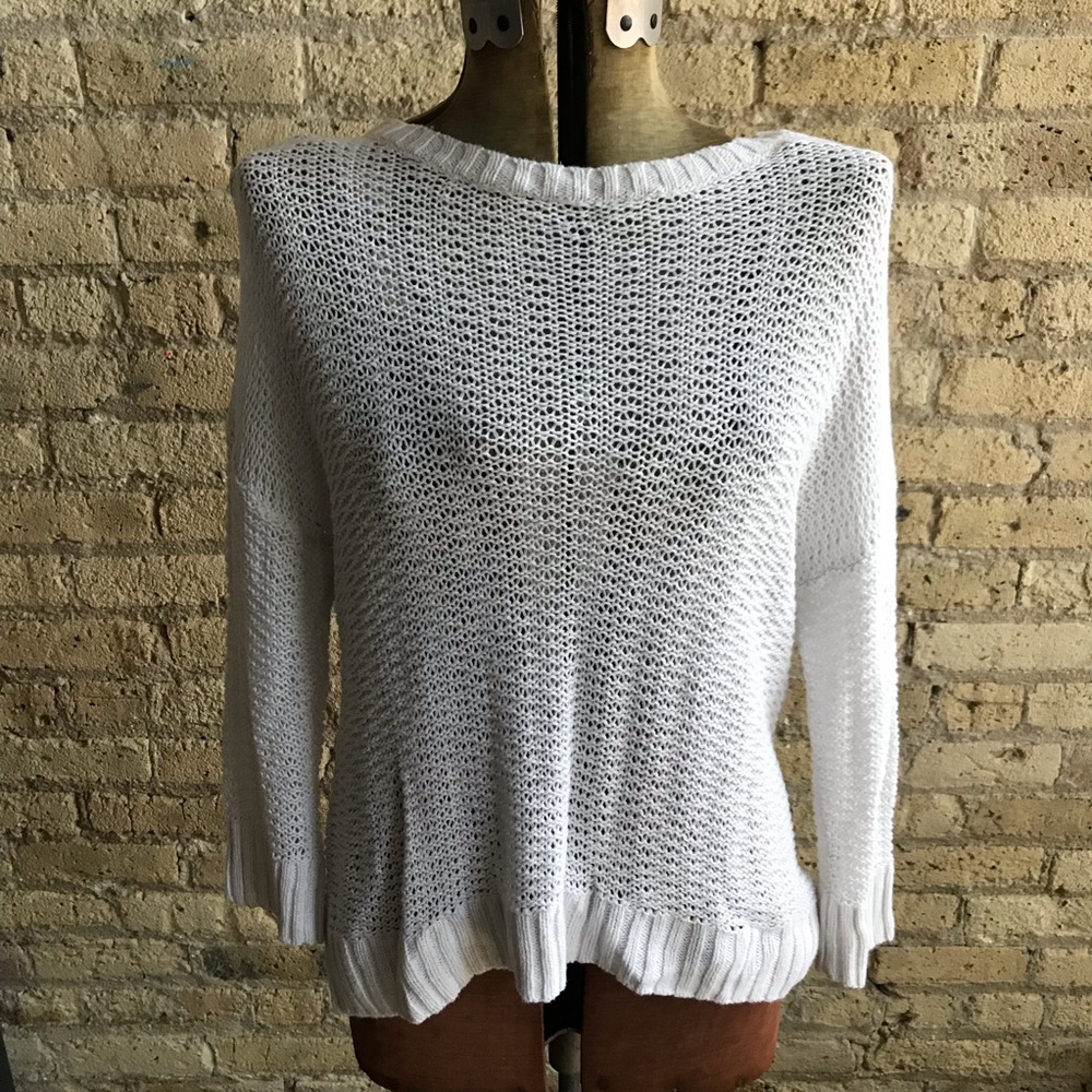 White Old Navy Sweater (Medium)